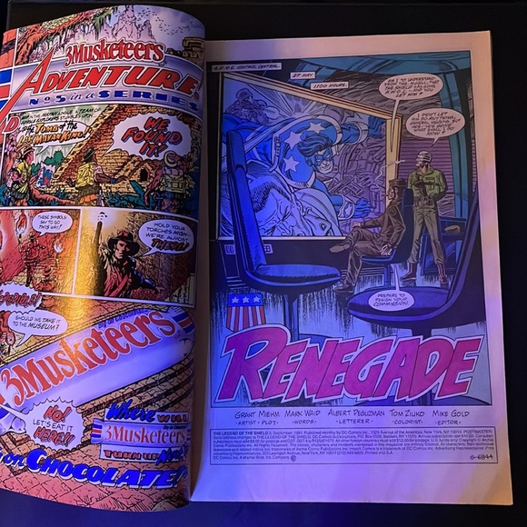 The Legend of the Shield # 3 1991 Impact  Comics - Picture 4 of 5